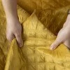 Velveto lovatiesė VELVI SAFFRON, 220x240 cm (garstyčių)