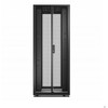 APC Easy Rack 800mm/42U/1100mm su stogu, šonine panele, ratukais, kojelėmis ir 4 laikikliais, be dugno, juodas | Schneider Electric