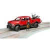 Bruder – RAM 2500 Power Wagon su Scrambler Ducati Desert Sled &amp; Driver (02502)