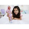 Barbie lėlė Mattel Barbie Fashionistas suknelė vienam pečių / Kojų protezas HBV21 MATTEL