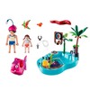 70610 Playmobil, linksmas baseinas su vandens purslais