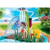 70610 Playmobil, linksmas baseinas su vandens purslais