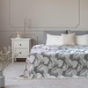 Lovatiesė Tropical Leaves DecoKing 260 × 280 cm, pilka ir balta