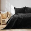 Lovatiesė RESTILO LAILA 240 x 260 cm juoda