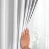 Užuolaida su klostėmis iš velveto balta