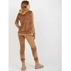 Relevance Veliūrinis treningas moterims RV-KMPL-6087-2.14-camelowy