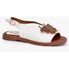 Boto Baltos moteriškos basutės su drugelio puošmena