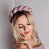 Eu Sandelis Plaukų lankelis su stora pyne O408WZ1