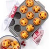KitchenAid - Metalinė keksiukų kepimo forma - sidabrinė