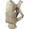 BabyBjörn Mini kūdikio nešioklė naujagimiams 3,2–11 kg, smėlinė, modelis 21026