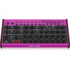 Behringer EDGE - analoginis pusiau modulinis perkusinis sintezatorius
