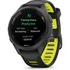Išmanusis laikrodis Garmin Forerunner 265S. Juodas apvadas ir korpusas su juodos bei „Amp Geltona“ (geltonos) spalvos silikoniniu dirželiu