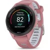 Išmanusis laikrodis Garmin Forerunner 265S. Juodas apvadas su šviesiai rausvu korpusu ir šviesiai rausvos ir pilkšvos spalvos silikoniniu dirželiu