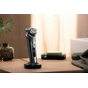 Barzdaskutė Philips Shaver series 9000 Drėgnojo ir sausojo skutimo skustuvas su „SkinIQ“ S9975/55