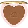 Revlon „Too Faced Born This Way“ švelni fiksuojanti pudra „Fluor“ 4,8 g