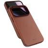 „Epico Leather Pro Mag+“ dėklas, skirtas „iPhone 17 Pro Max“, suderinamas su „Qi2“ ir „MagSafe“, rudas