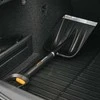Fiskars X-series teleskopinis kastuvas automobiliui