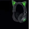 Razer Kraken Kitty V2 BT su neoniniu apšvietimu