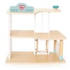 Viga Toys VIGA medinė ligoninė su greitosios medicinos pagalbos liftu, 15 vnt