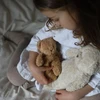 Moonie sensorinis minkštas žaislas Little Teddy Cappuccino
