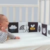 Taf Toys dvipusė kontrastinė knygelė kūdikiui Savannah Juodas & Baltas Book, 0 mėn.+