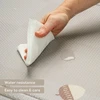 Taf Toys dvipusis storas vandeniui atsparus putų kilimėlis Fold & Play Checkers, 140× 140 cm