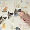 Taf Toys dvipusis vandeniui atsparus putų kilimėlis Urban Garden, 150 × 200 su knygele