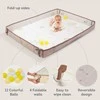 Taf Toys dvipusis vandeniui atsparus putų kilimėlis Fold and Fun, 150 × 180 su kamuoliukais