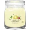 Yankee Candle Aromatinė žvakė Signature glass medium Iced Berry Lemonade 368 g