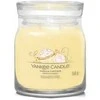Yankee Candle Aromatinė žvakė Signature glass medium Vanilla Cupcake 368 g