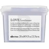 Davines Essential Haircare LOVE Smoothing Conditioner glotninamasis kondicionierius nepaklusniems plaukams, 250 ml