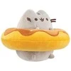 Pusheen - Pusheen pliušinis talismanas šokoladinėje spurgoje 13 cm