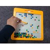 Magnetinė piešimo lenta MagPad Dots vaikams nuo 4 metų, lavina smulkiąją motoriką, su magnetiniu rašikliu, geltona