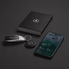Chipolo LOOP Mercedes – Rechargeable Bluetooth Tracker with Silicone Loop for iOS & Android, Juodas