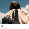 „Chipolo LOOP“ – įkraunamas „Bluetooth“ sekiklis su silikonine kilpa, skirtas „iOS“ ir „Android“, 4 spalvos anglies spalvos