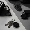 „Chipolo LOOP“ – įkraunamas „Bluetooth“ sekiklis su silikonine kilpa, skirtas „iOS“ ir „Android“, 4 spalvos anglies spalvos