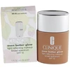 „Clinique Even Better Glow Light Reflective“ skystas makiažo pagrindas WN 98 Kreminis Caramel SPF 15, 30 ml