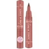 „Essence Cosmetics“ tatuiruočių linija „N'stain!“ – tatuiruočių lakas „Perfilador De Labios 02 – Must Have Brown 2“, 5 ml