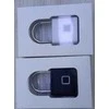 Vandeniui atspari, beraktė spyna su piršto atspaudu