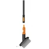 Fiskars OneClick grandiklis trinkelių valymui + kotas L