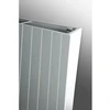Dizainerio radiatorius „THERMRAD VERTI LINE“ su plokščiu vertikaliu profiliuotu priekiu. 22-2000-600. 70/40/20 1192W 60/30/20 661W. 75/65/20° 2263W