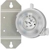 LS CONTROL slėgio jungiklis HUBA HC604 su integruotu perjungimo jungikliu. Slėgio diapazonas 100–1000 Pa. Naudojamas su „VentilationAlarm ES332 E“.
