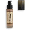 „Makeup Revolution Conceal & Glow Illuminating Kreminis Foundation“ makiažo pagrindas F5, 23 ml