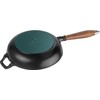 STAUB Ketaus keptuvė su medine rankena 24 cm