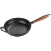 STAUB Ketaus keptuvė su medine rankena 24 cm