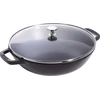 STAUB Ketaus wok su dangteliu 30 cm, juoda