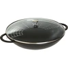 STAUB Ketaus wok su dangteliu 37 cm, juoda