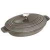 Staub ovalus ketaus troškintuvas su dangteliu 23x17 cm, rutulinis