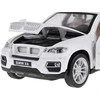 Automobilis BMW X6 su garso ir šviesos efektais, baltas