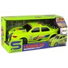 Sportinis automobilis su garsais, žalias